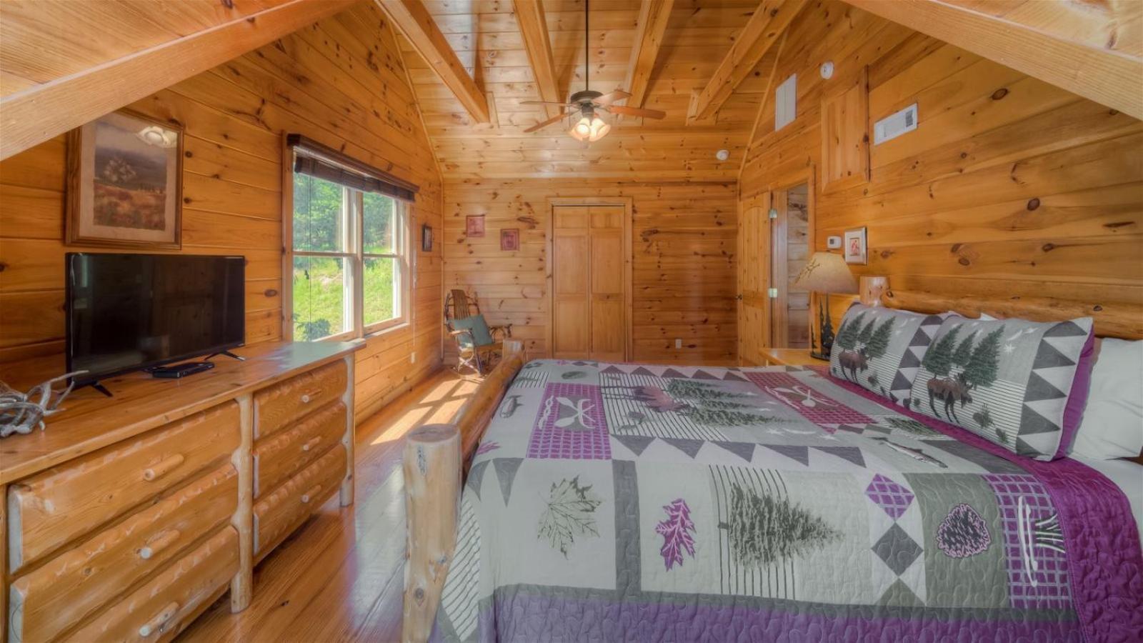 Pinecrest Lodge - Views In Aska Adventure Area บลูริดจ์ ภายนอก รูปภาพ