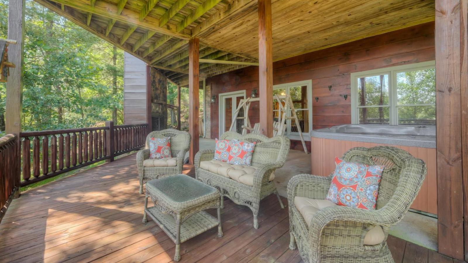 Pinecrest Lodge - Views In Aska Adventure Area บลูริดจ์ ภายนอก รูปภาพ